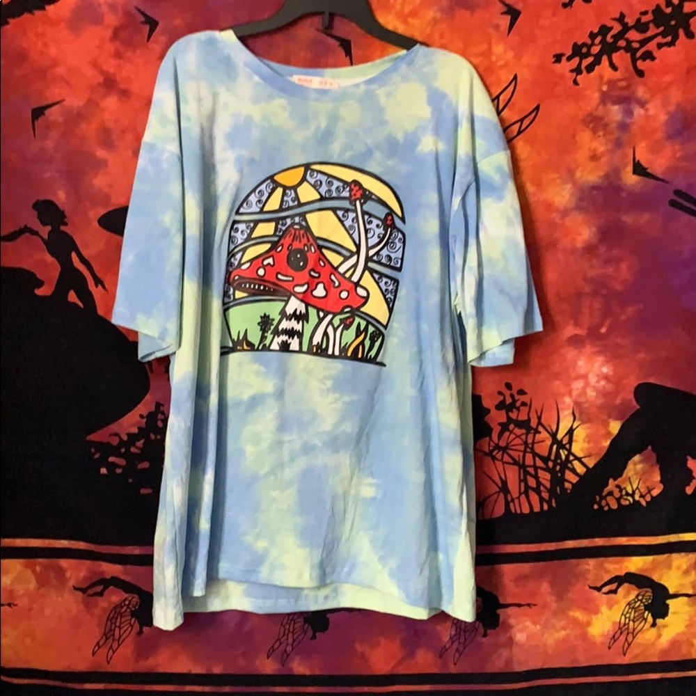 Blue Mushroom oversized T-shirt Medium